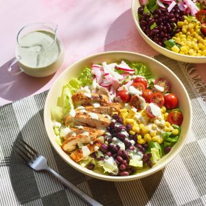 Sommarsallad med ranchdressing