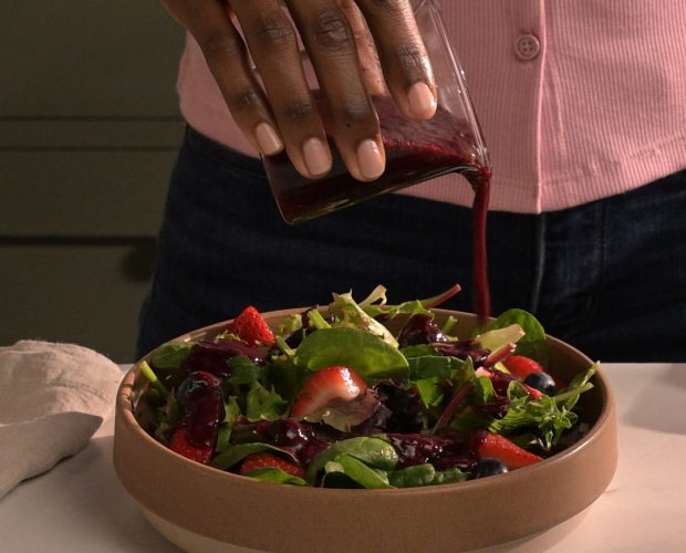 Blåbärsvinägrett till sommarsallad
